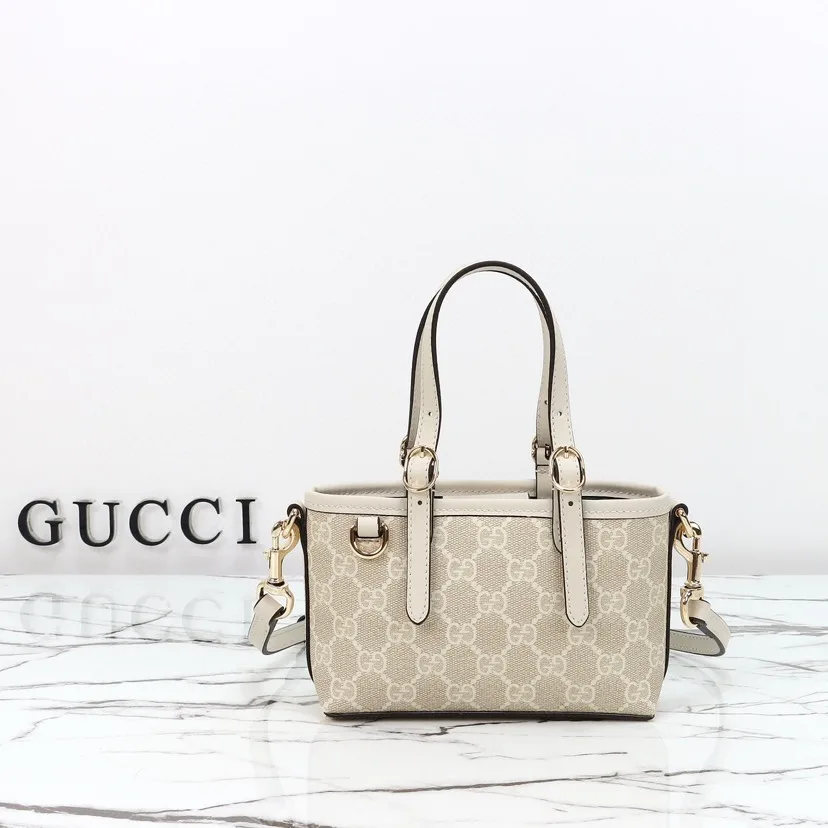 Gucci GG Emblem mini bag- White