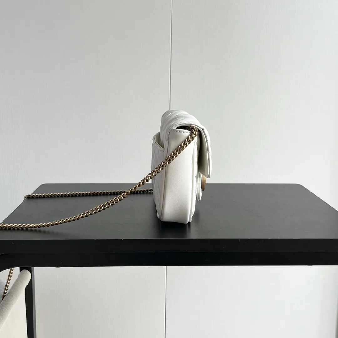Gucci GG Marmont matelassé leather super mini bag