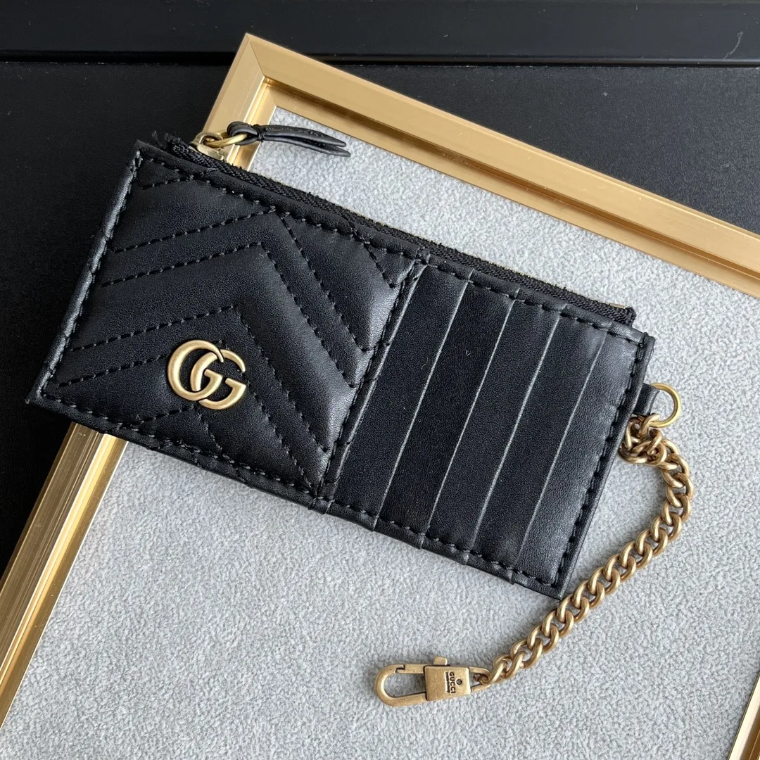 Gucci GG Marmont matelassé leather super mini bag