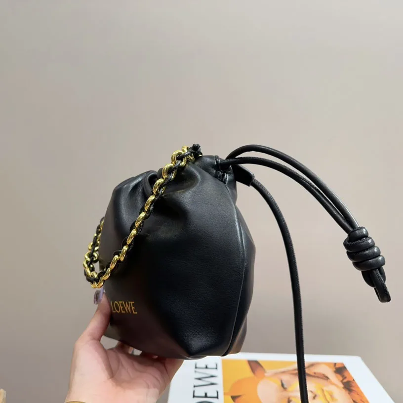 Flamenco purse in mellow nappa lambskin