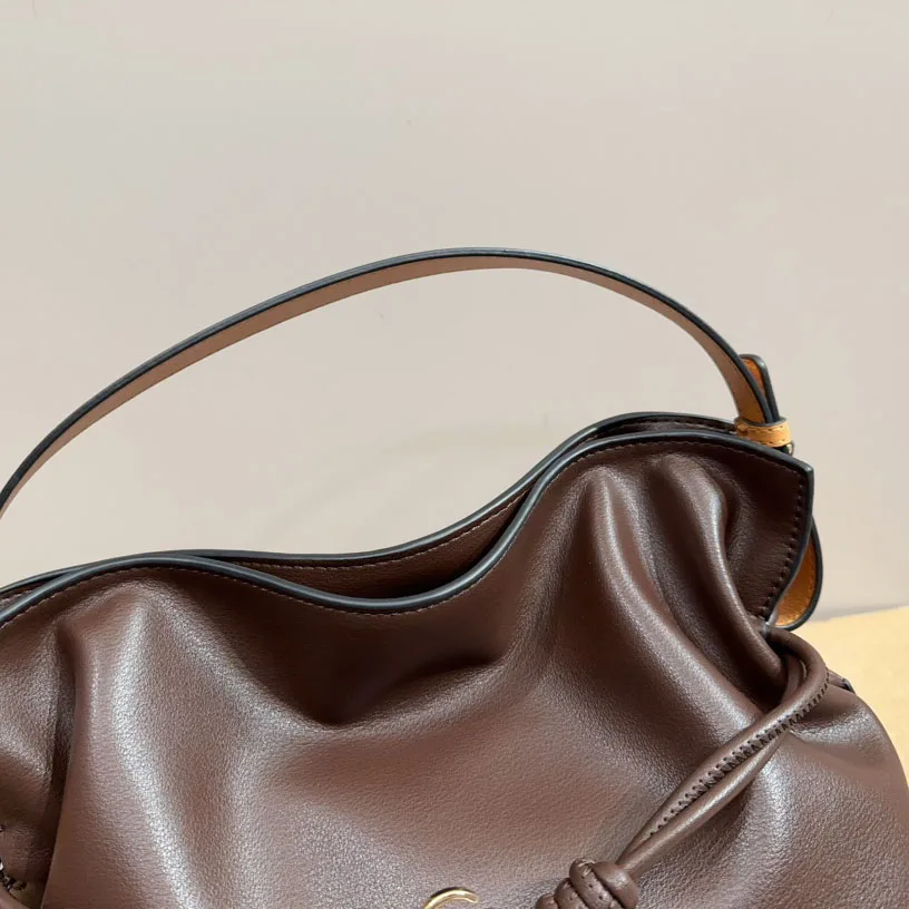 Flamenco clutch in nappa calfskin