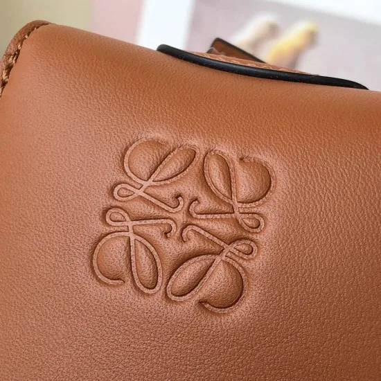 Bucket bag Size: 32-26-13CM