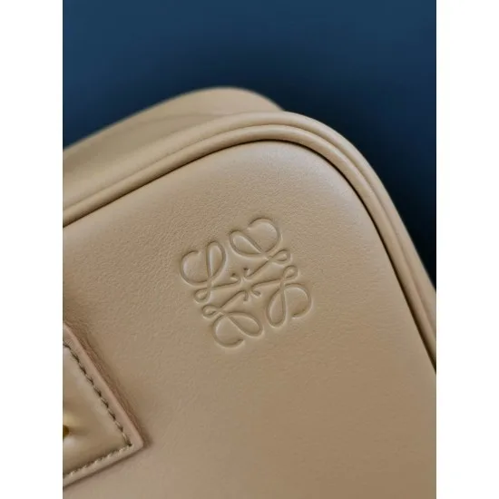Model: 204 Slate Chestnut size: 19-18-11Amazona
