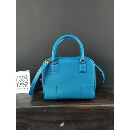 Model: 204 Lake Blue size: 19-18-11Amazona