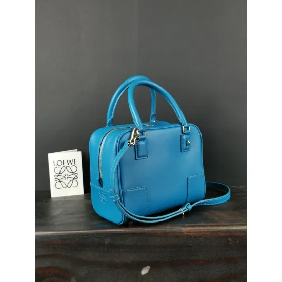 Model: 204 Lake Blue size: 19-18-11Amazona