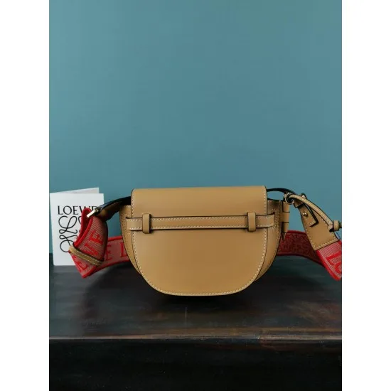 Saddlebag size: 21 × 12.5 × 9 cm