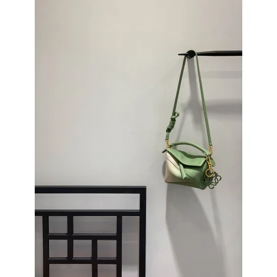 Model 10288 size: 18 × 8 × 12 cm