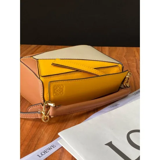 Light wheat spell yellow Size: 18*12.5*8cm
