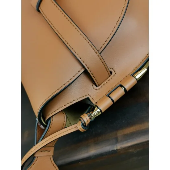 Model: 56t21 size: 20*19*11.5cm