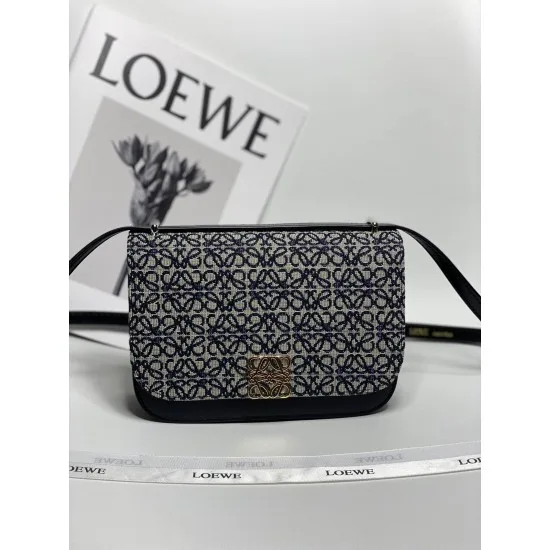 Navy Blue Model: 5609 Size: 19-13.5-6Goya