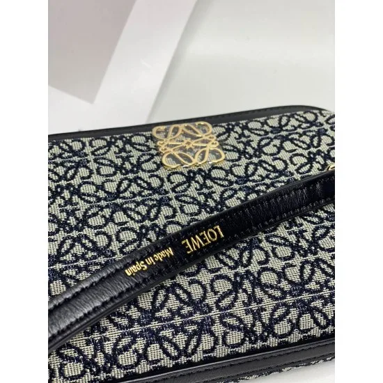 Navy Blue Model: 5609 Size: 19-13.5-6Goya