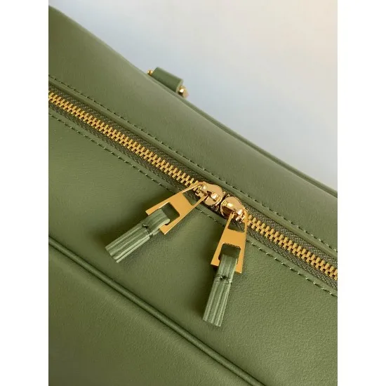 Lowe handbag bag size:28*18*11cm