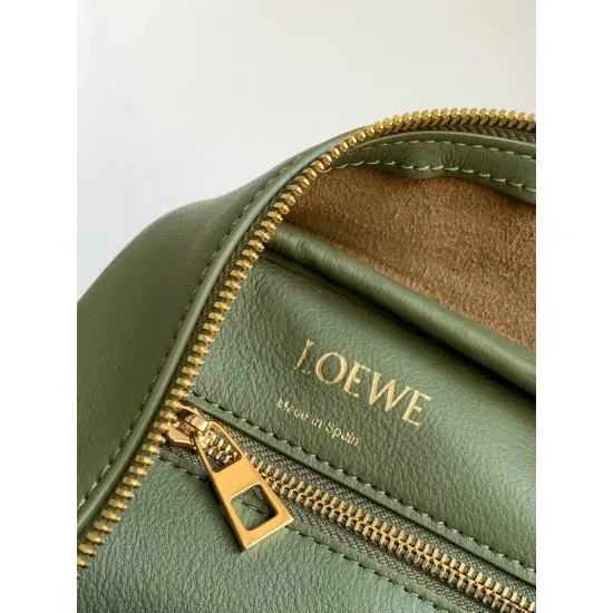 Lowe handbag bag size:28*18*11cm