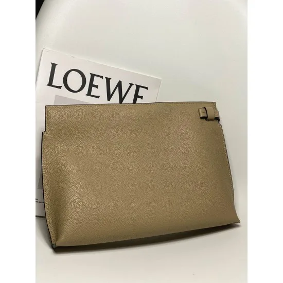 Loewe Size: 29.5x20cm Model: 3040
