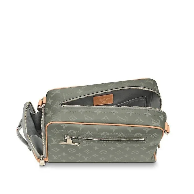 Camera Bag M43884