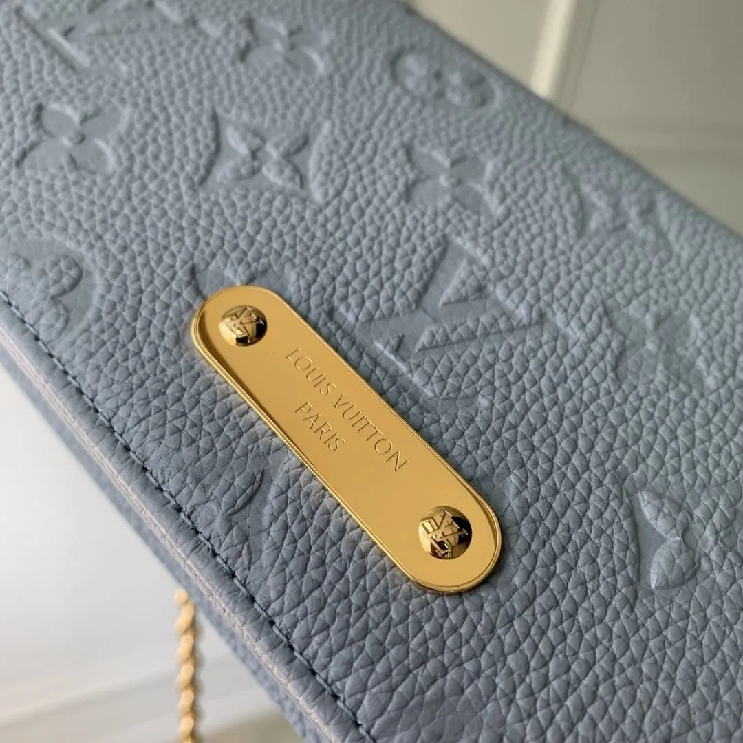 Louis Vuitton M83233 Wallet On Chain Lily