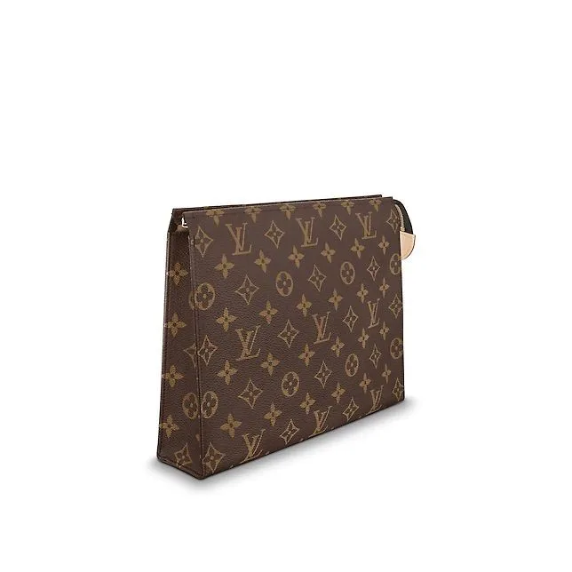 M47542 Toiletry Pouch 26