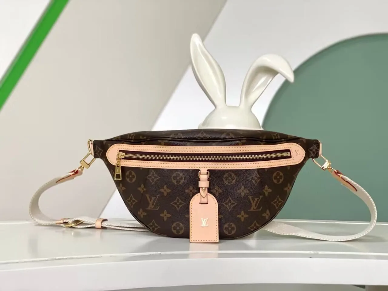 Louis Vuitton M46784 High Rise