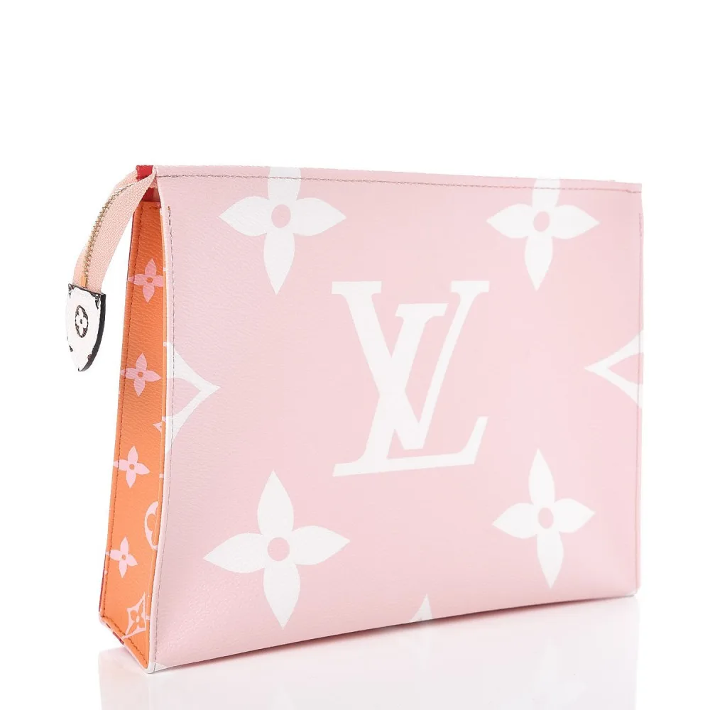 Monogram Giant Toiletry Pouch 26 Rouge