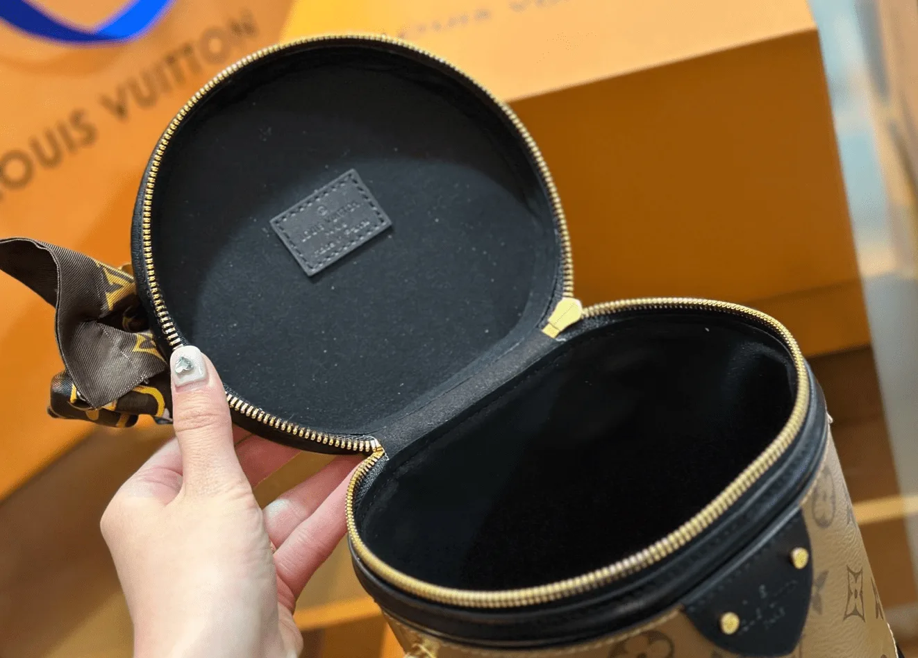 Louis Vuitton Cannes Bag M43986