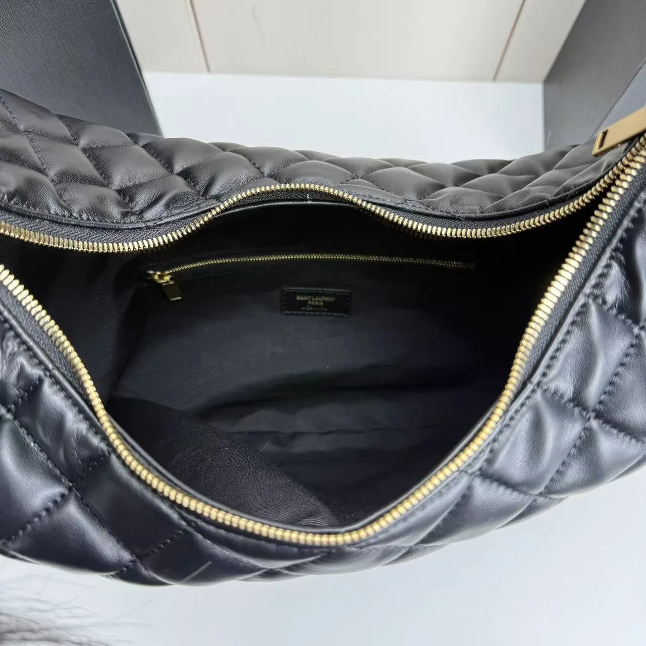 Saint Laurent YSL ICARE hobo in quilted nappa Bag - Black