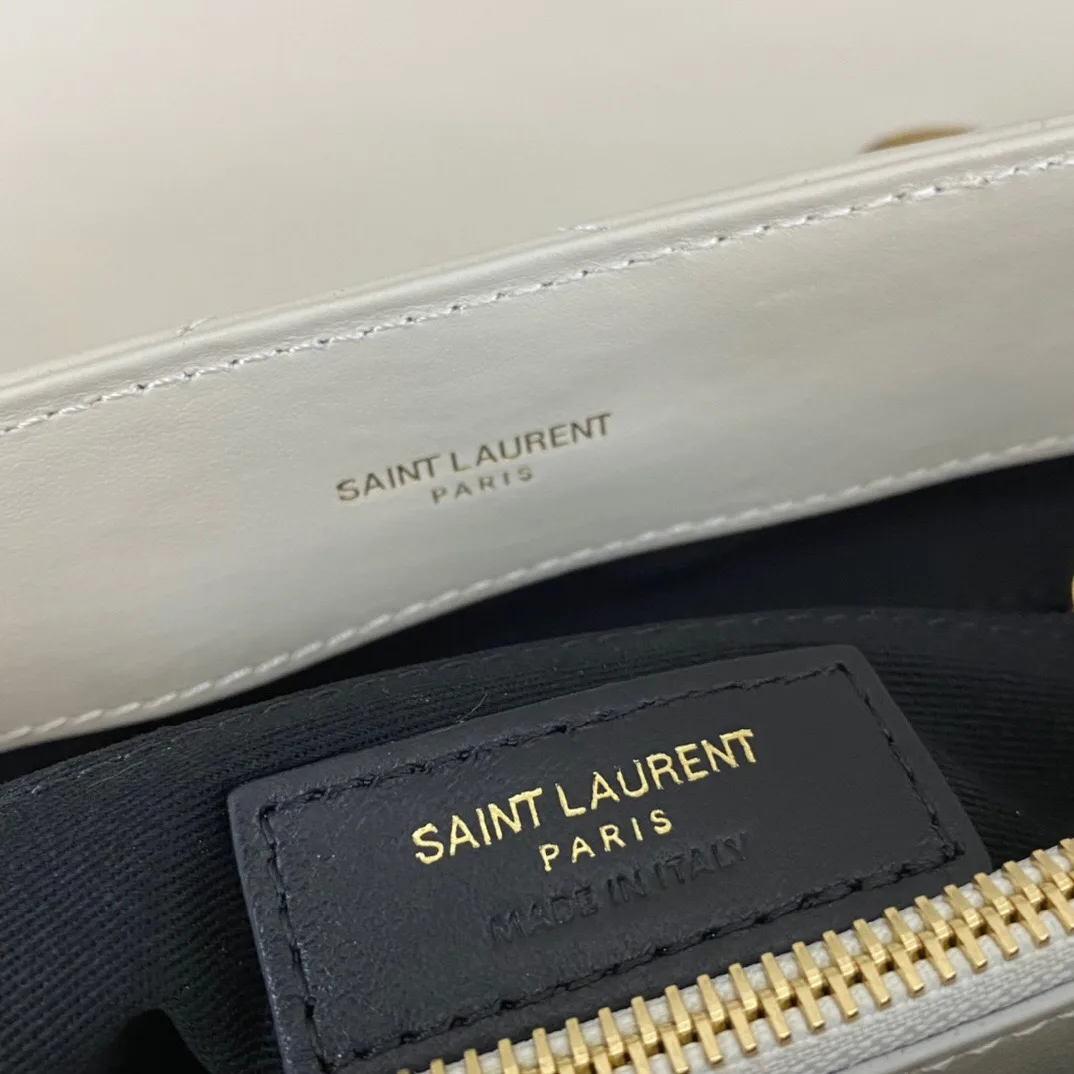 SAINT LAURENT Loulou medium quilted leather shoulder bag white - Bag