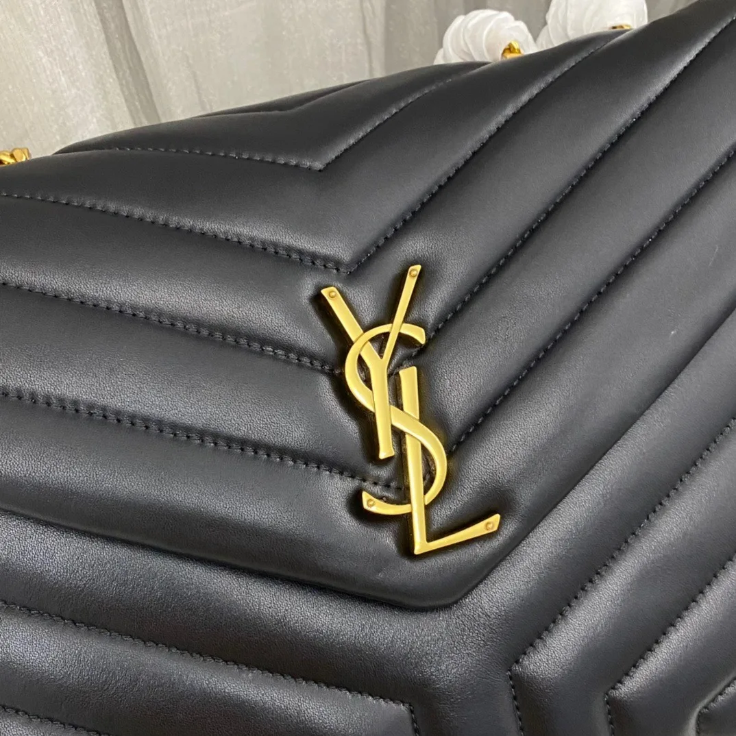 SAINT LAURENT Loulou medium quilted leather shoulder bag black - Bag