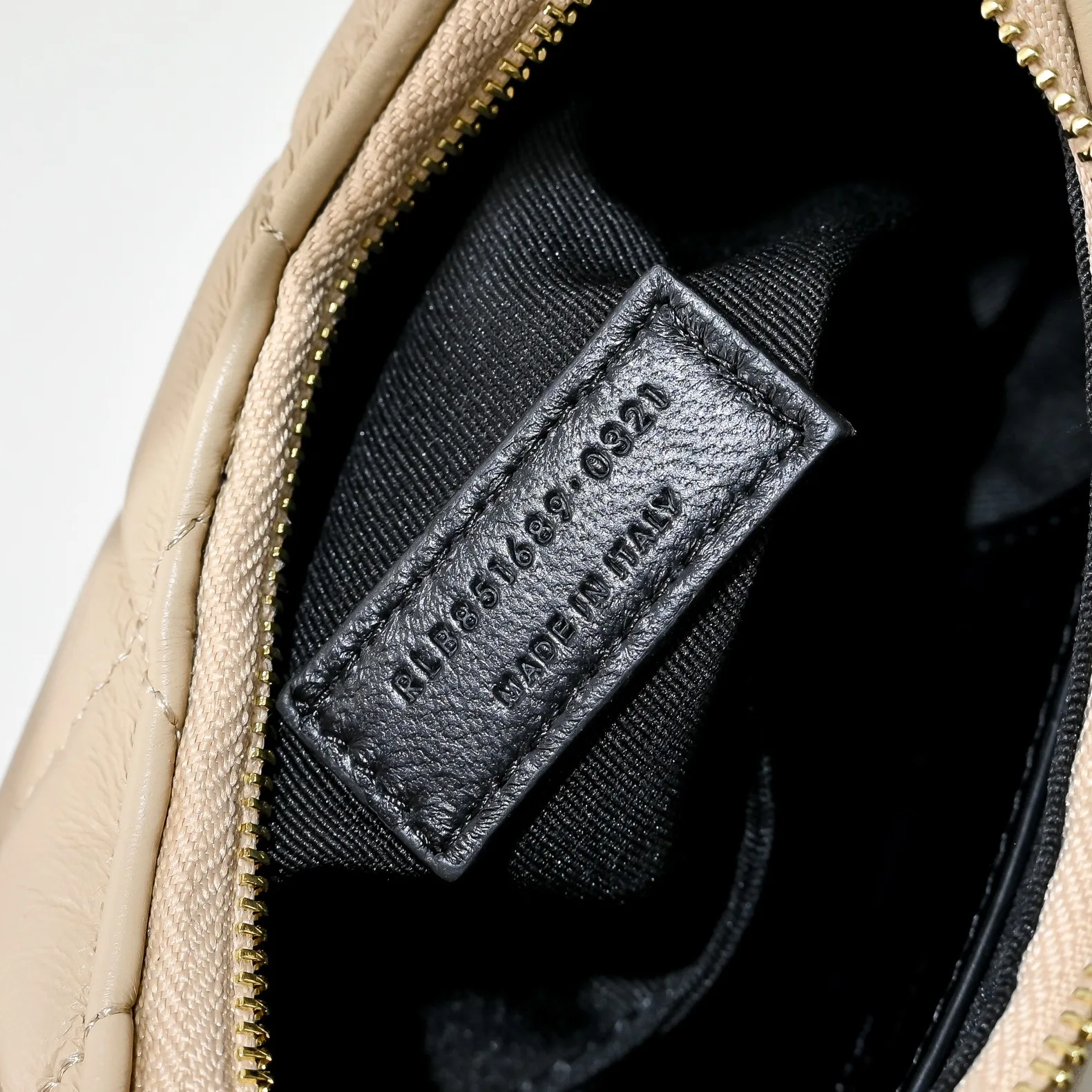 [TOP]Saint Laurent YSL IICARINO in quilted suede Hobo Bag - DARK BEIGE