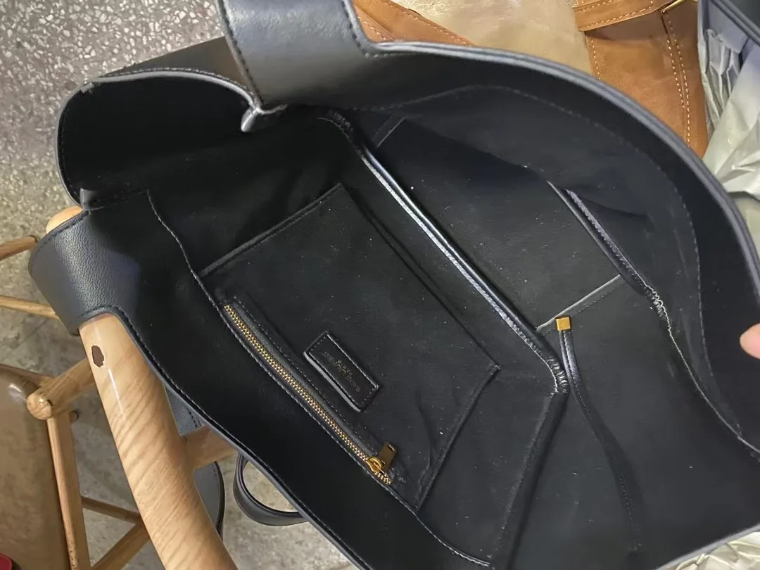 Saint Laurent Hobo Underarm Bag