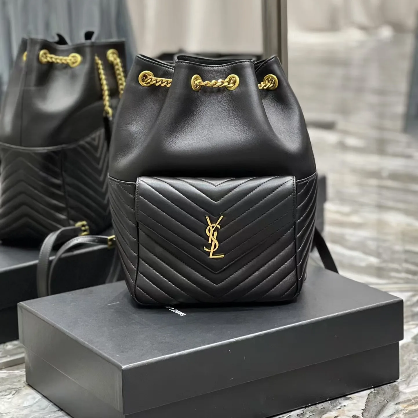 [TOP]Saint Laurent Joe Backpack Matelasse Chevron Leather Black - Bag
