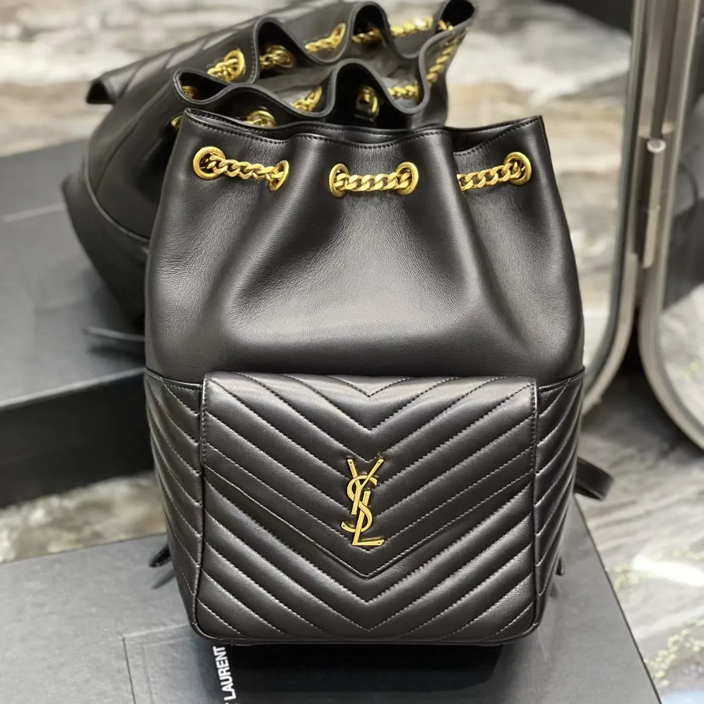 [TOP]Saint Laurent Joe Backpack Matelasse Chevron Leather Black - Bag