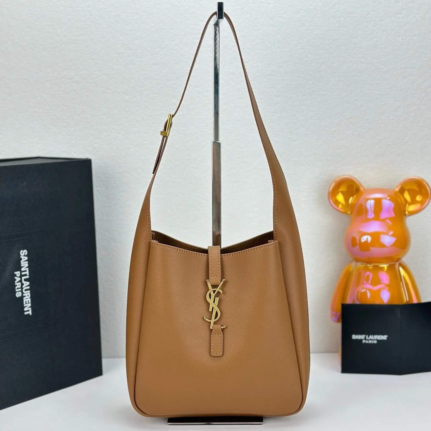 Saint Laurent LE 5 À 7 small bag in soft python Brown - Bag