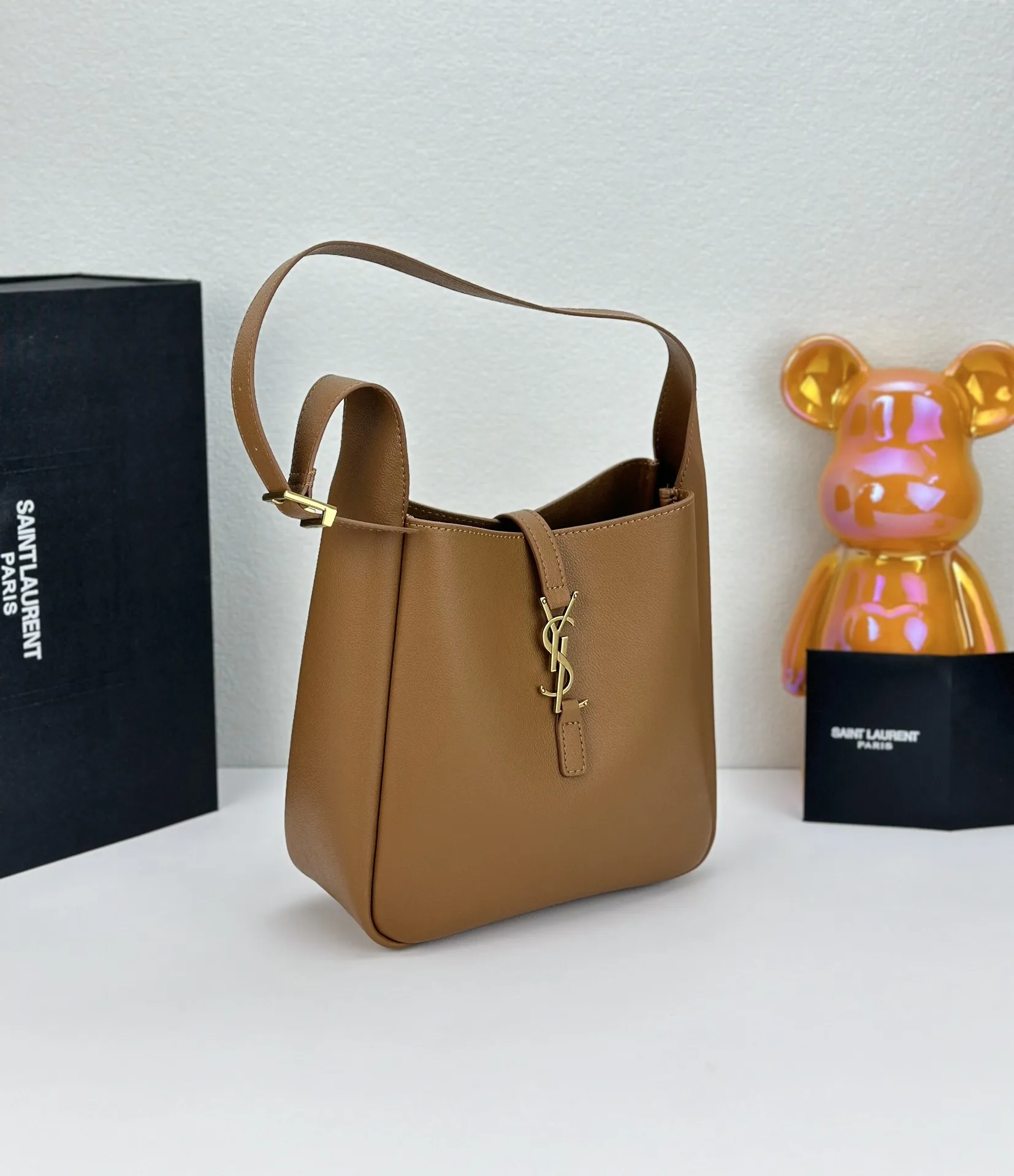 Saint Laurent LE 5 À 7 small bag in soft python Brown - Bag