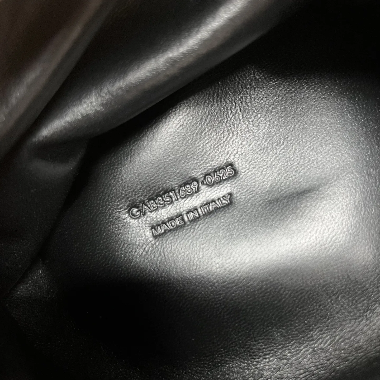 Saint Laurent YSL ICARINO in quilted nappa Hobo Bag - Black