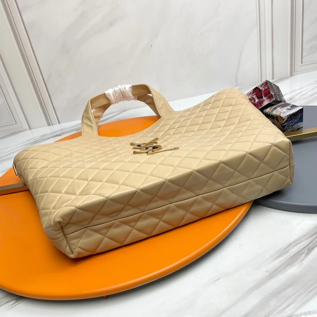 SAINT LAURENT ICARE MAXI SHOPPING BAG IN QUILTED Calfskin APRICOT - Bag