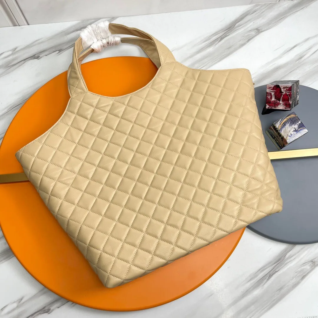 SAINT LAURENT ICARE MAXI SHOPPING BAG IN QUILTED Calfskin APRICOT - Bag