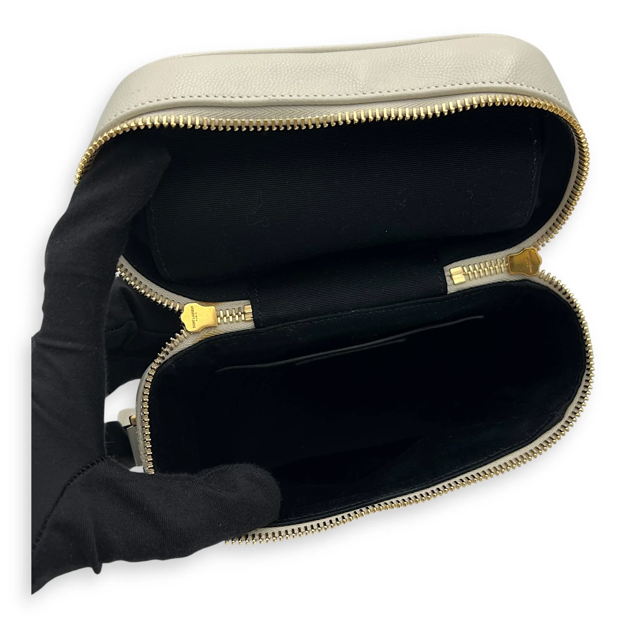 Quilted 80's Vanity Bag White in Calfskin, Gold hardware