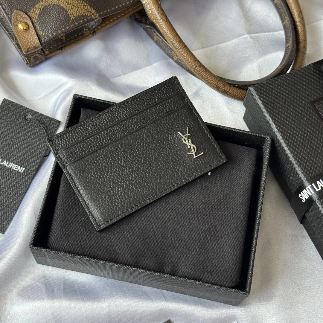 Saint Laurent YSL TINY CASSANDRE card case in matte leather - Black