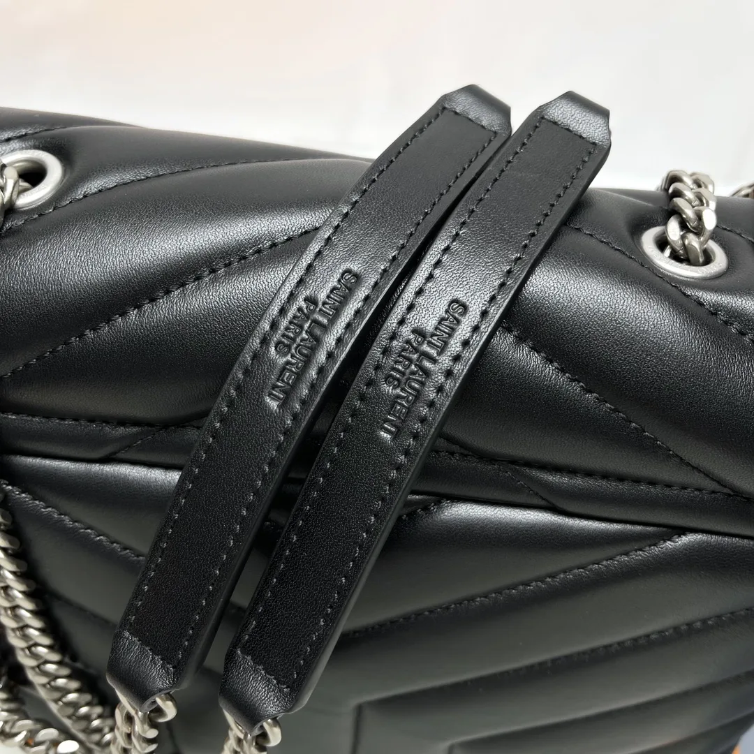 [TOP] SAINT LAURENT Loulou Small Quilted Leather Black Sliver Hardware Shoulder Bag