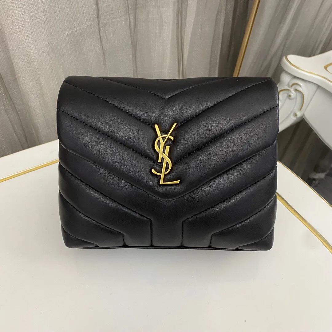 SAINT LAURENT Loulou Toy quilted leather shoulder bag black - Bag