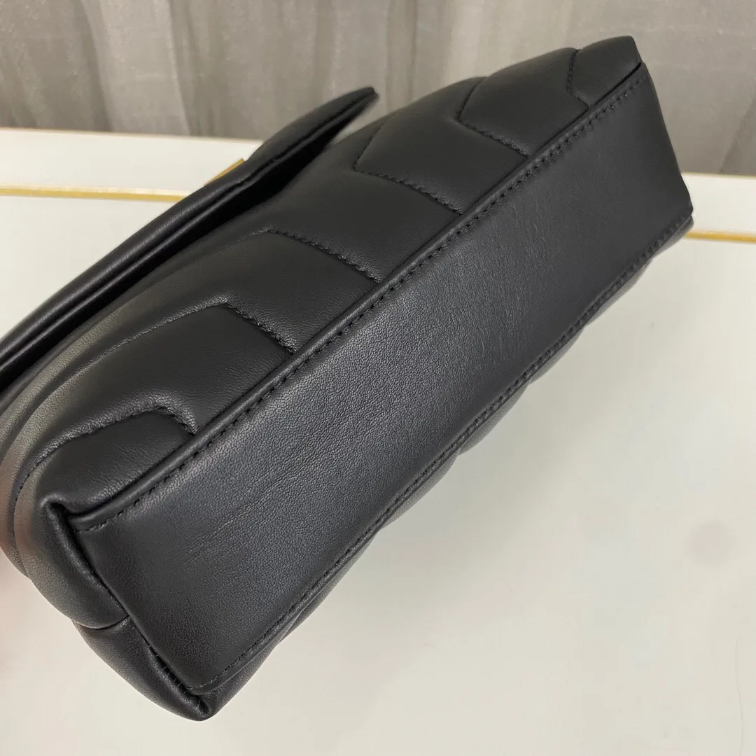 SAINT LAURENT Loulou Toy quilted leather shoulder bag black - Bag