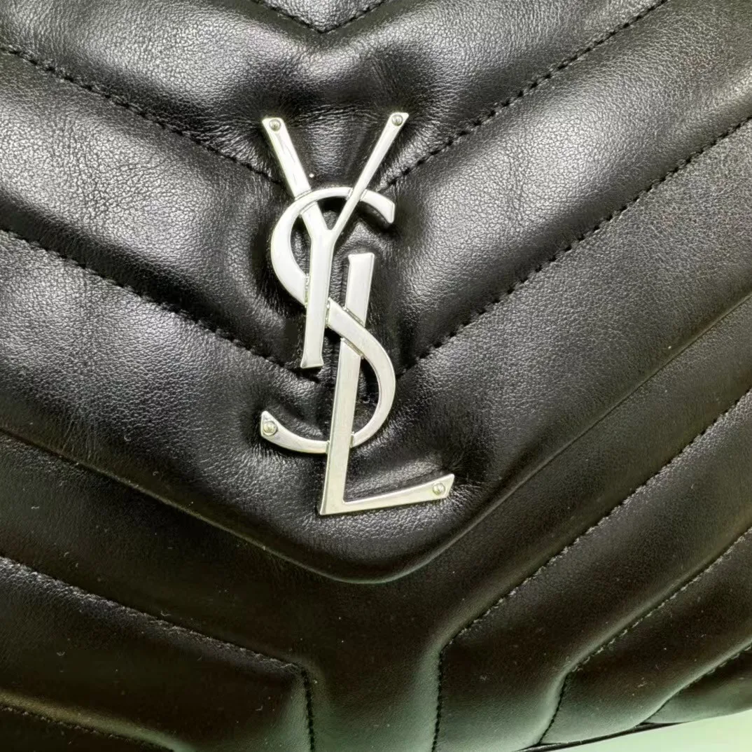 [TOP]SAINT LAURENT Loulou small quilted leather shoulder bag black - Bag
