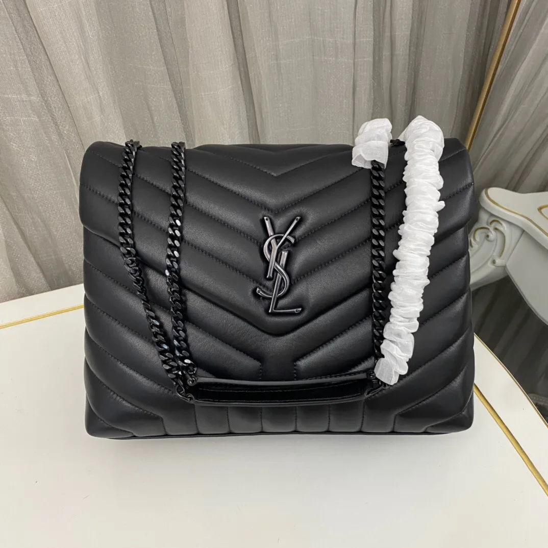 SAINT LAURENT Loulou Medium quilted leather shoulder bag black - Bag