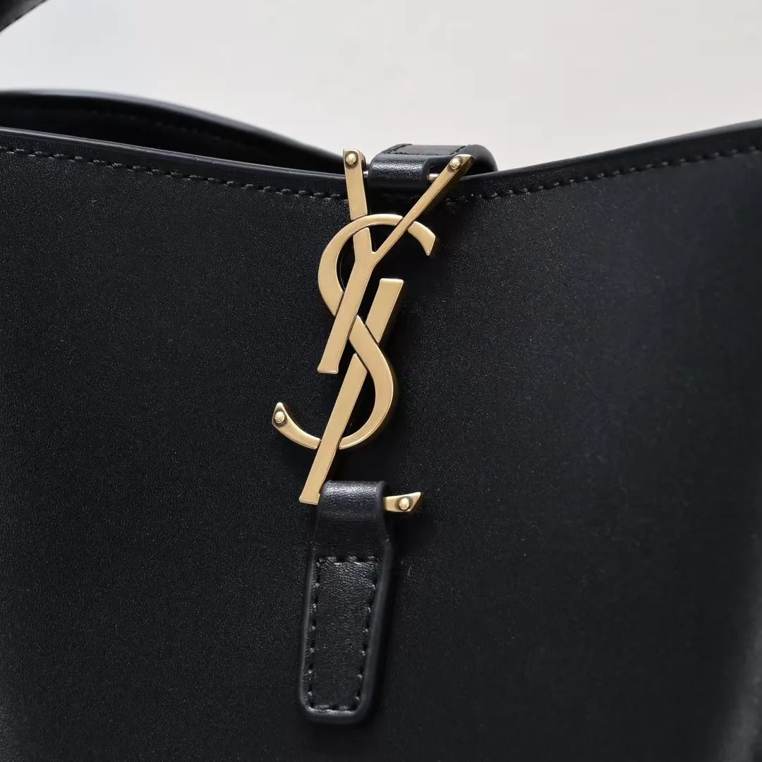 Saint Laurent Le 37 Small Bag in Shiny Leather