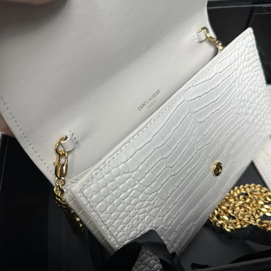 SAINT LAURENT Grain De Poudre Monogram Uptown Chain Wallet White-Gold hardware - Bag