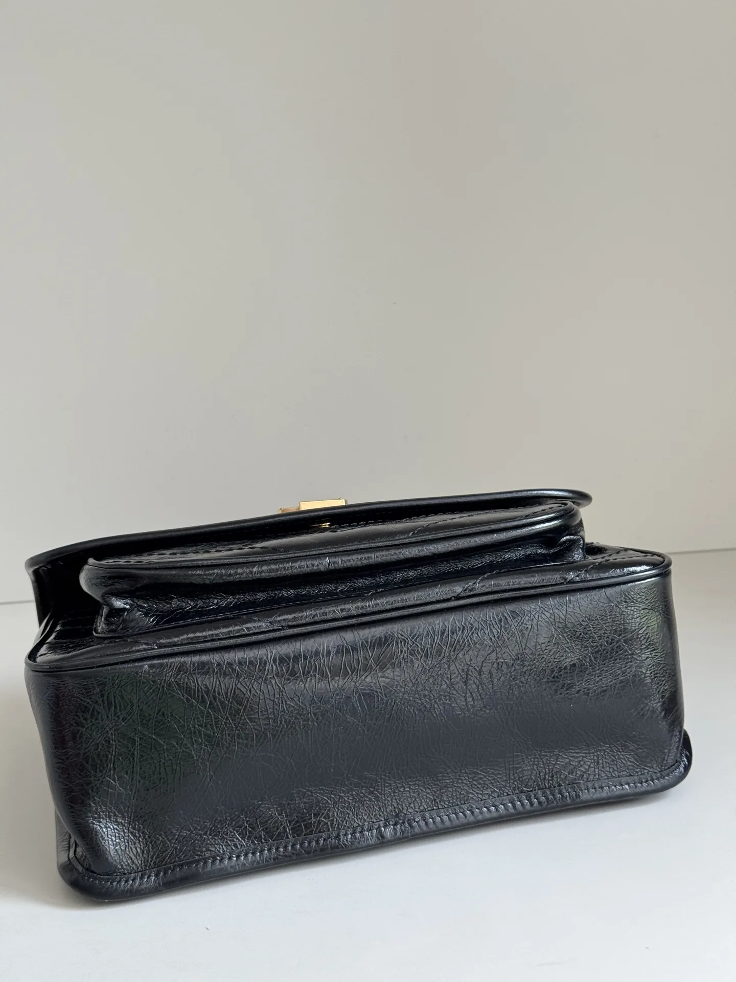 Saint Laurent YSL NIKI MEDIUM IN VINTAGE LEATHER Black - Bag