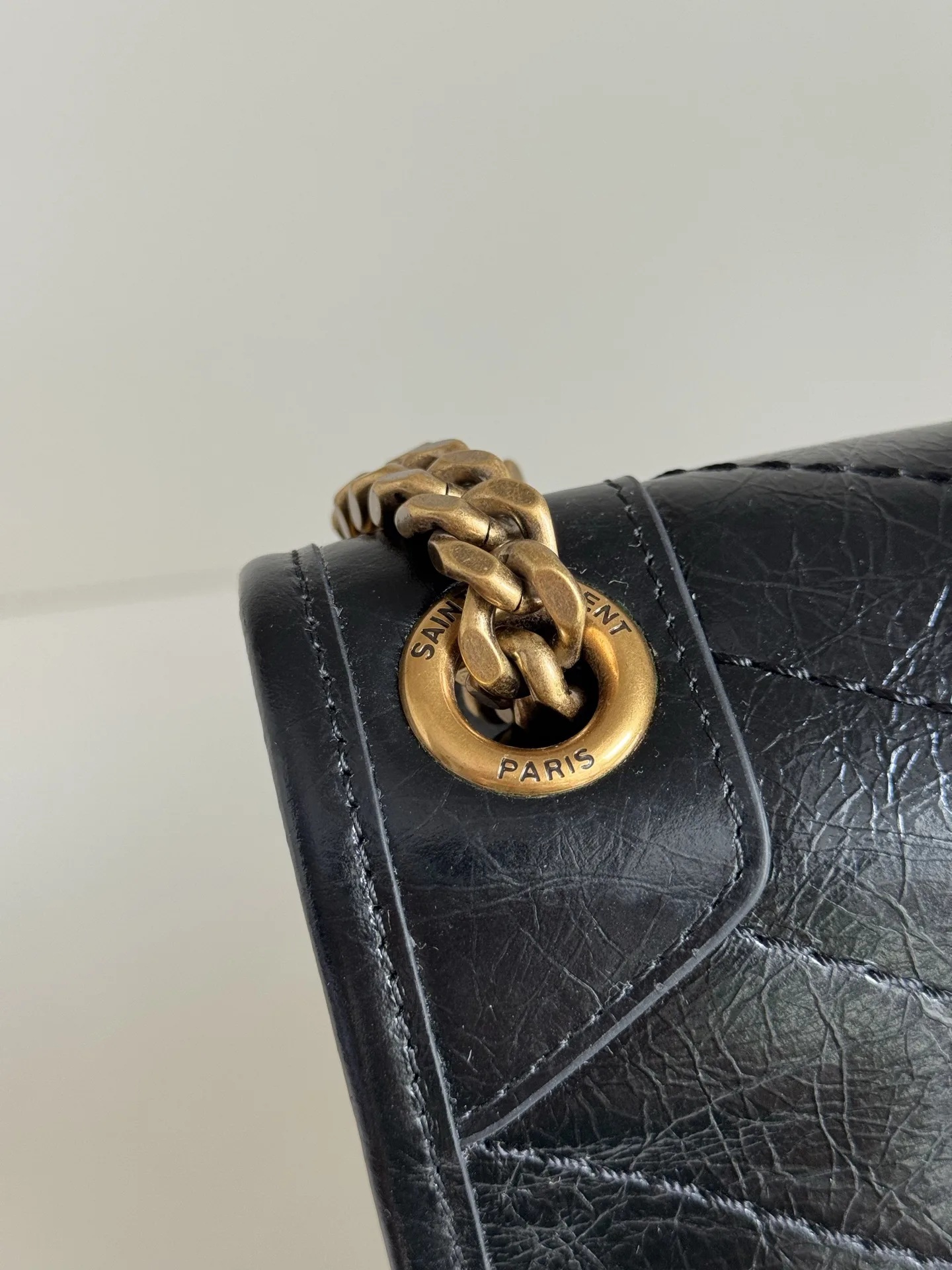 Saint Laurent YSL NIKI MEDIUM IN VINTAGE LEATHER Black - Bag