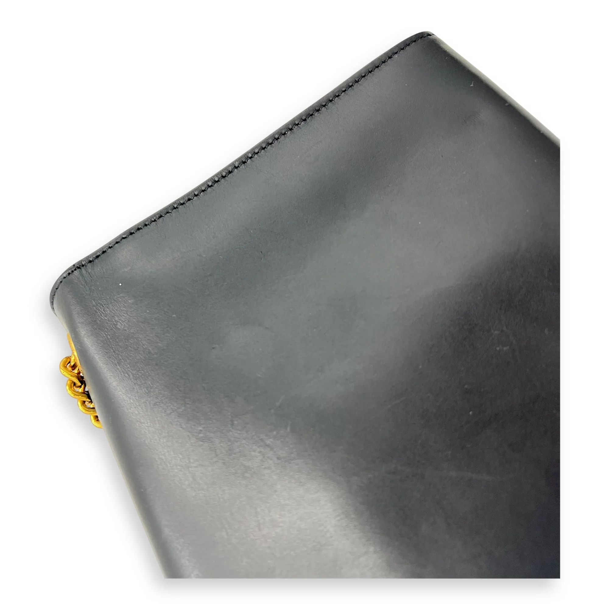 Kate Medium Black Shoulder Bag in Calfskin, Gold hardware