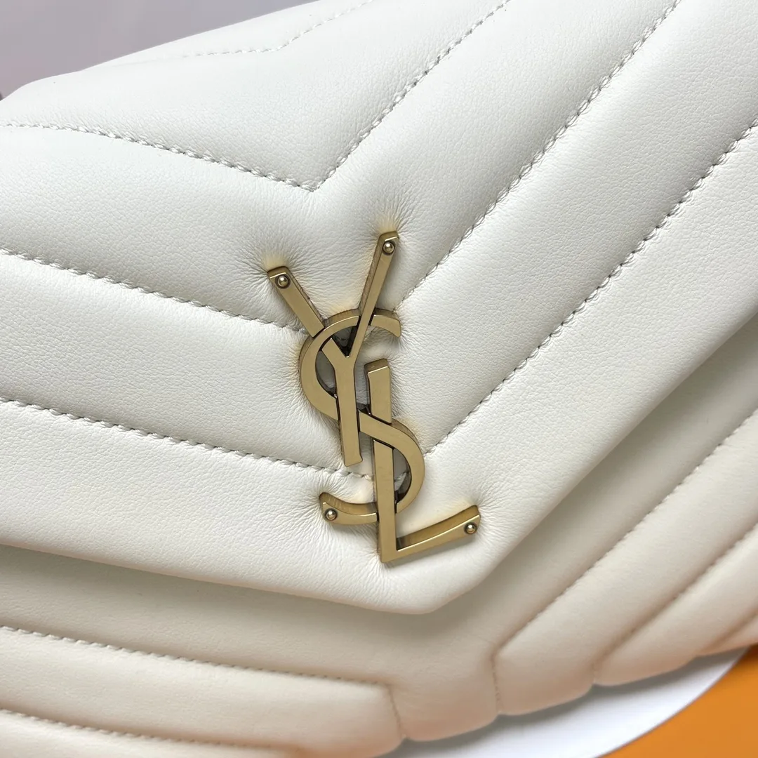 [TOP] SAINT LAURENT Loulou Small Quilted Leather White Shoulder Bag