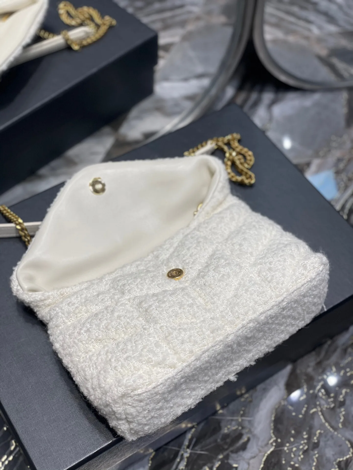 SAINT LAURENT Loulou Puffer small shoulder bag white - Bag